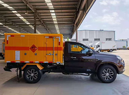 正阳爆破器材运输车